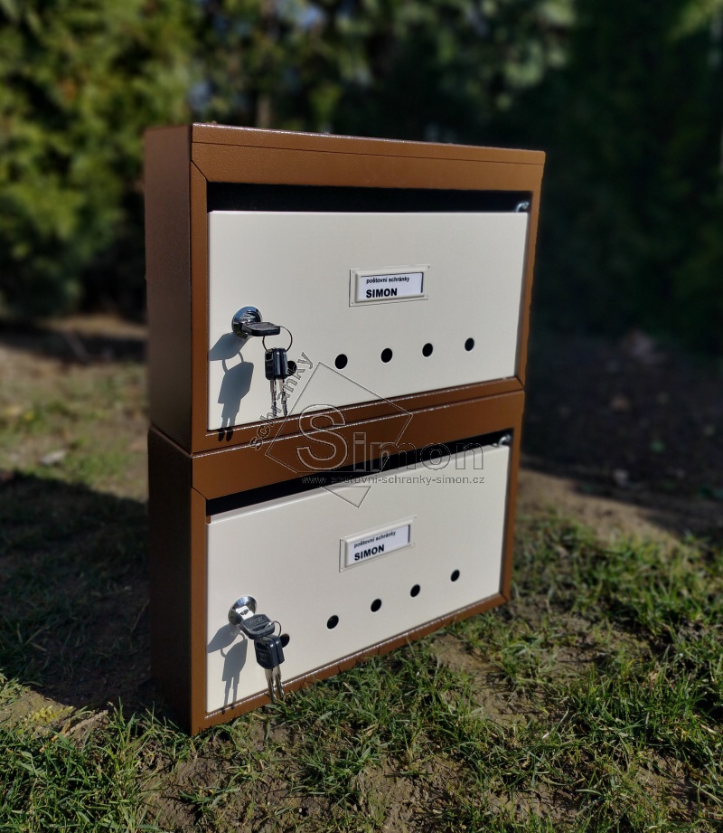 Schránky do bytového domu v Chebu