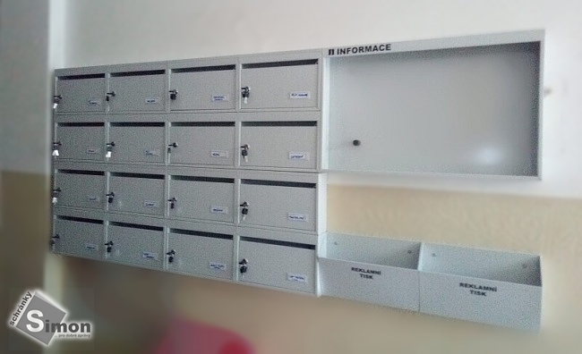 sestava 4x4 schránek Mini s nástěnkou Mini a boxy Mini