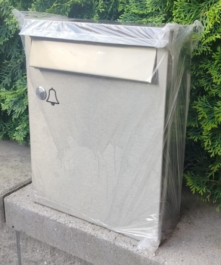 Průchozí schránka nerezová se zvonkem