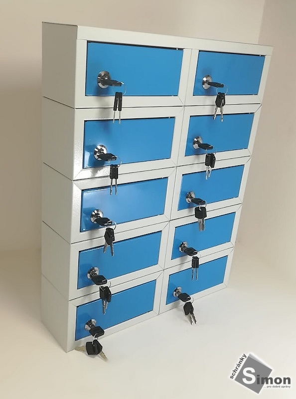 malé plechové boxy k úschově